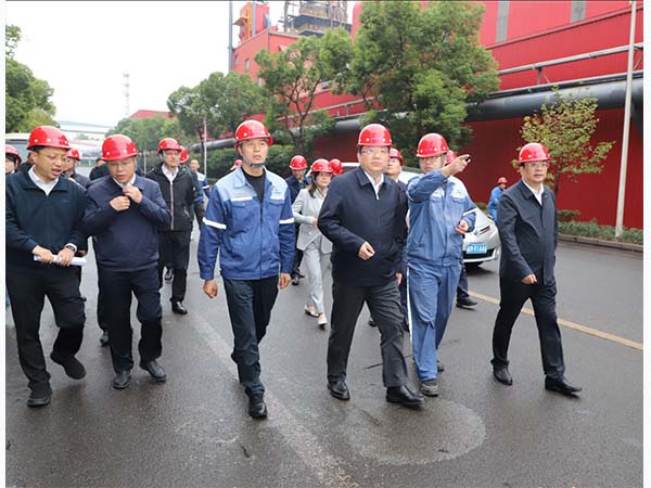 泰州市副市長孫群一行來長強(qiáng)鋼鐵調(diào)研超低排放改造工作